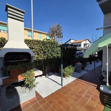 Camilla House Апартаменты