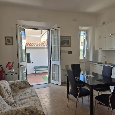 Διαμέρισμα Camilla House *