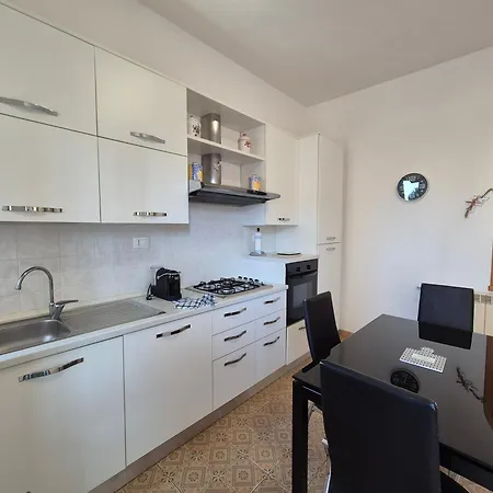 Апартаменты Camilla House